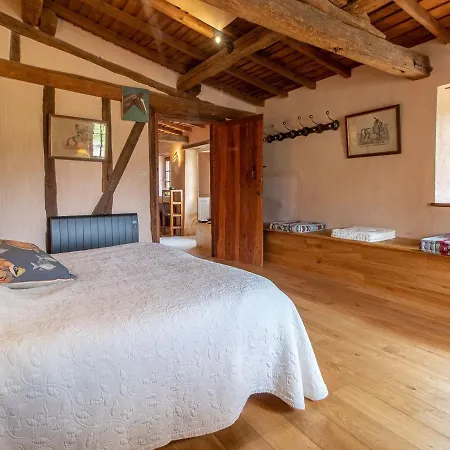 Vakantiehuis Maison Charmante Pres De Montreuil Bellay Avec Wifi Et Animaux Admis - Fr-1-622-53